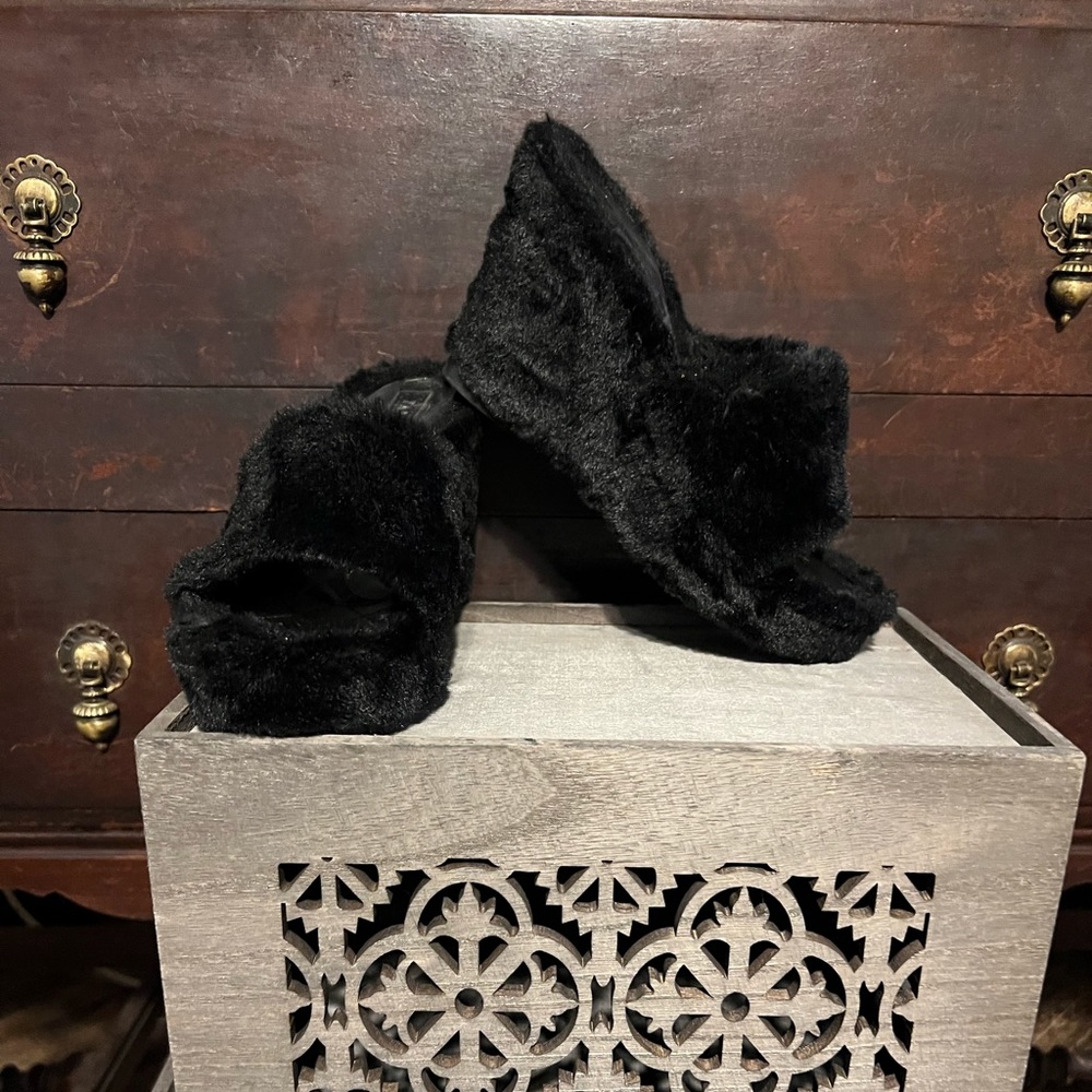 Precious faux fur wedges super fun shoes .